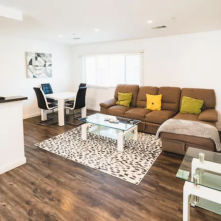 Spacious One-Bedroom With Dining Area & Gated Parking